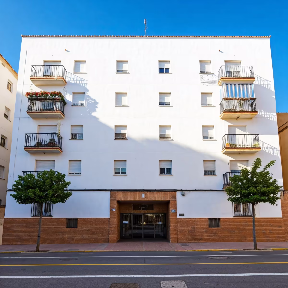 Pintura de comunidad de vecinos en Huelva, Pintores Huelva AMG